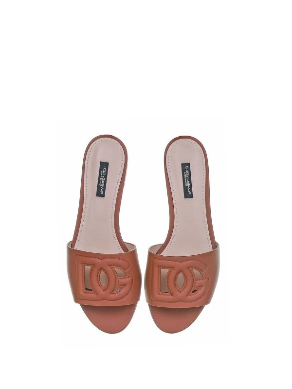 dg flat sandals