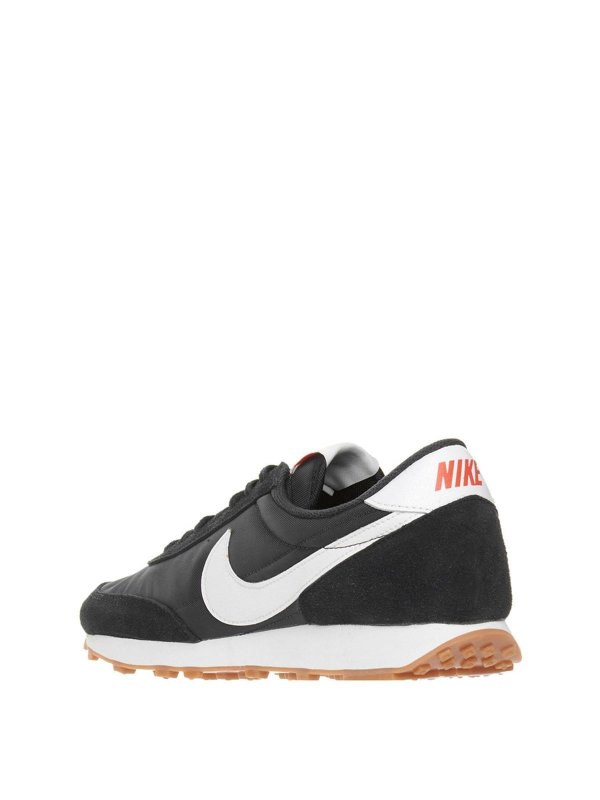 nike daybreak sneakers in black