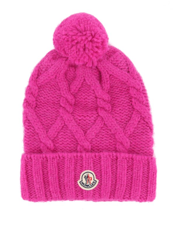 Pom pom detailed cable knit beanie 