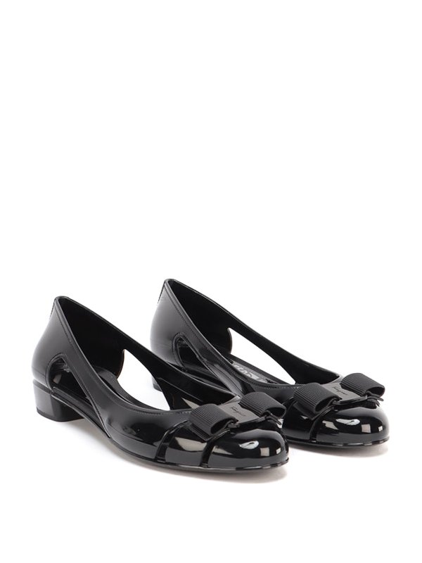 salvatore ferragamo vara jelly pumps