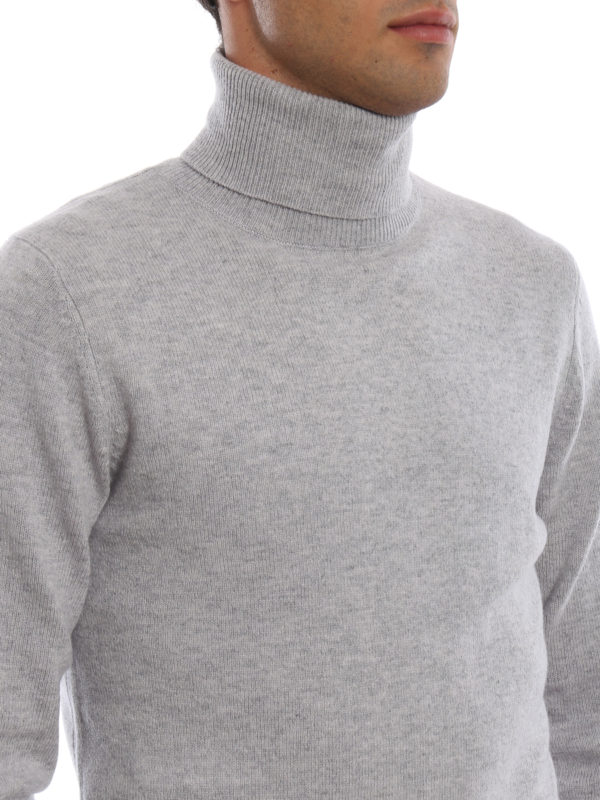 light gray turtleneck