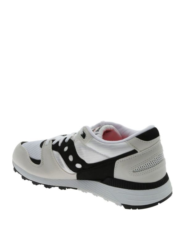 shop saucony shoes