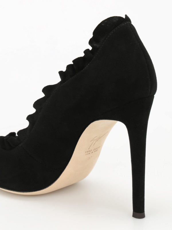 giuseppe zanotti bimba