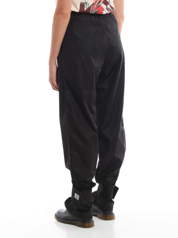 off white joggers black