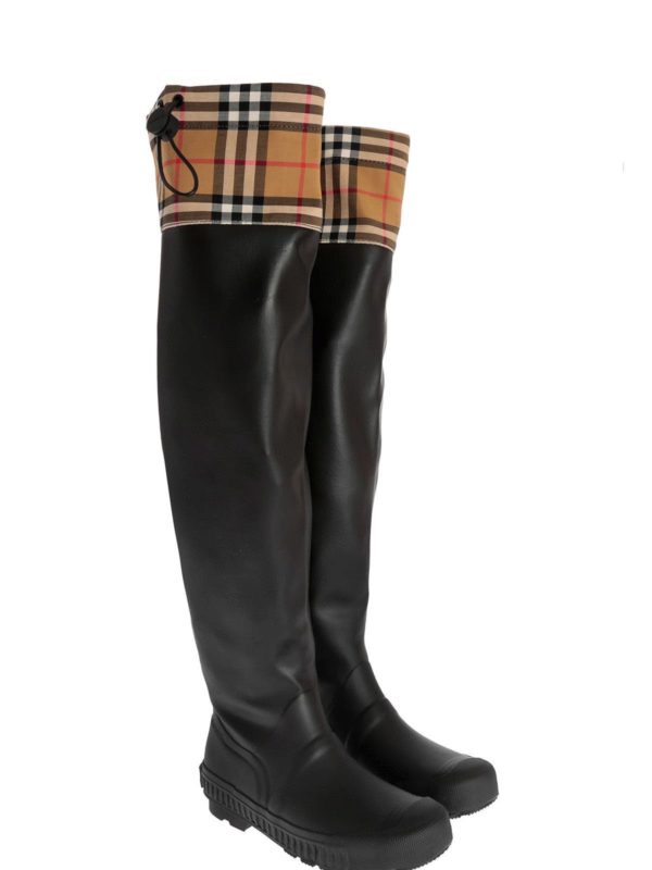 Burberry - Freddie rain boots in black 
