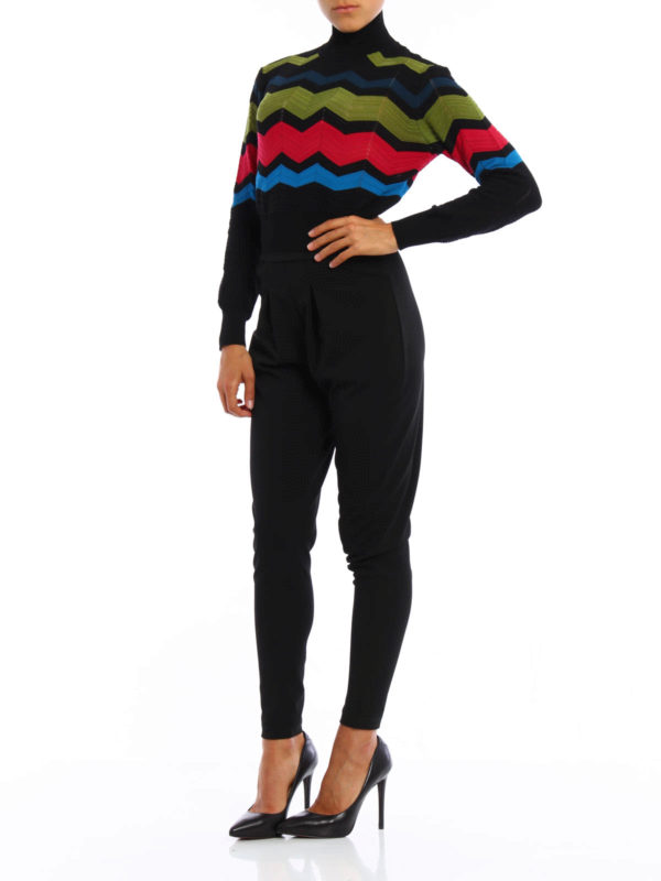 Chevron patterned crop turtleneck 