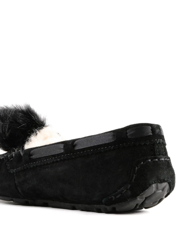 ugg dakota pom pom black