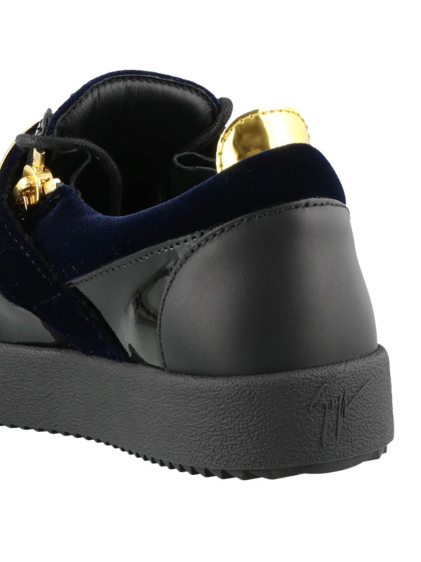 blue velvet giuseppe zanotti