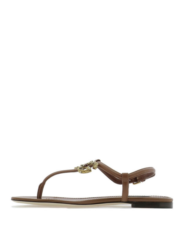 dg flat sandals