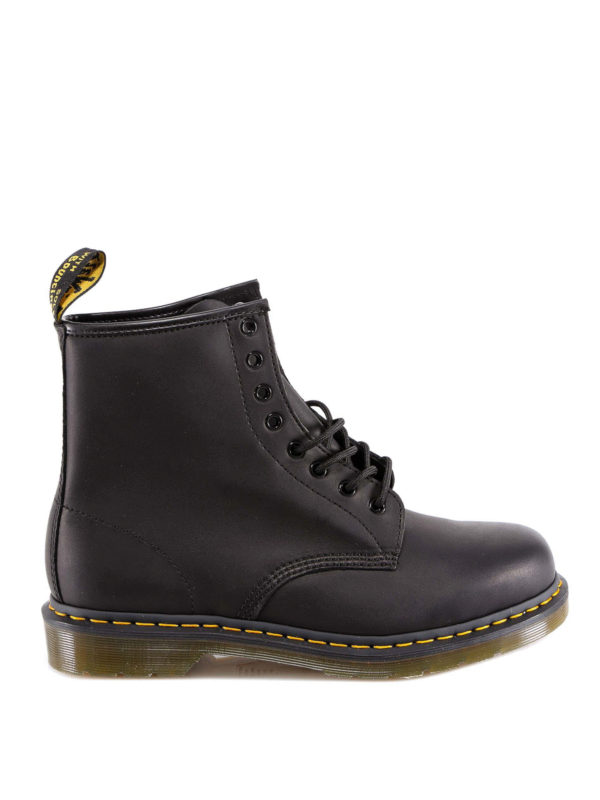 dr martens 1460 greasy