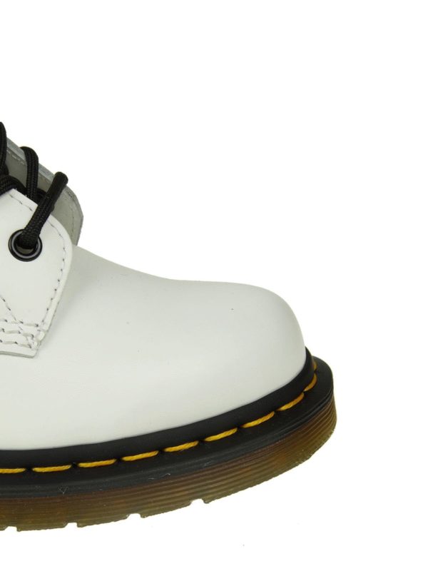 dr martens 1460 white patent