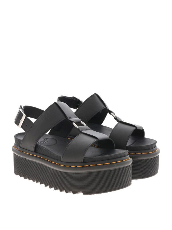 Buckle Francis sandals in black 