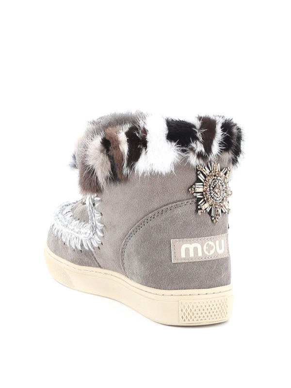 sneaker fur boots