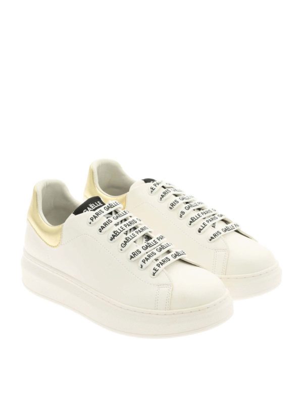 Trainers Gaelle Paris - Branded laces seakers in white - GBDA1808ORO