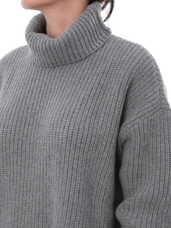 Alpaca and wool oversized turtleneck 