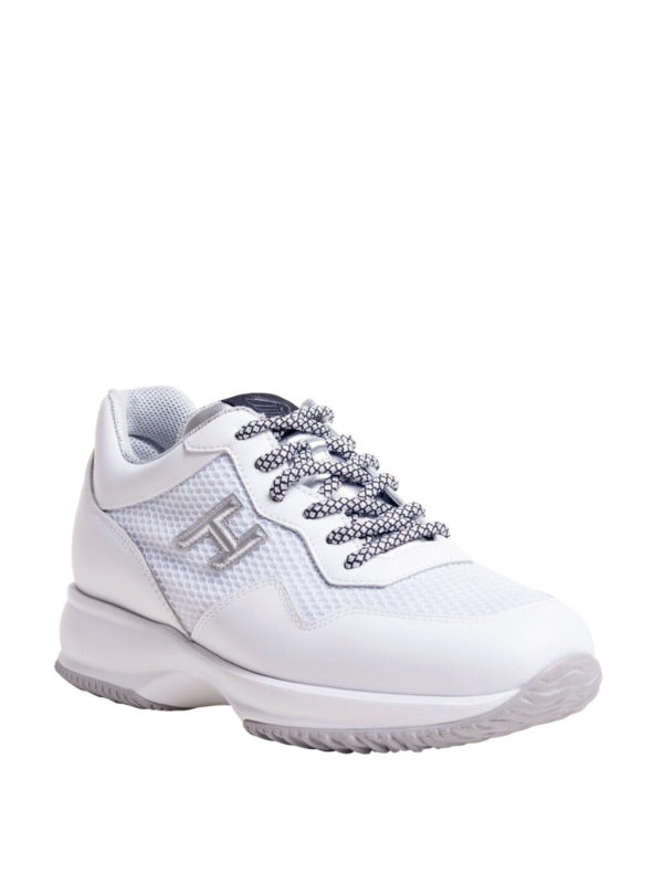 white summer trainers