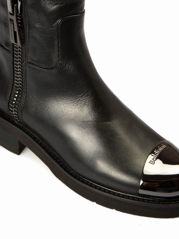 baldinini chelsea boots