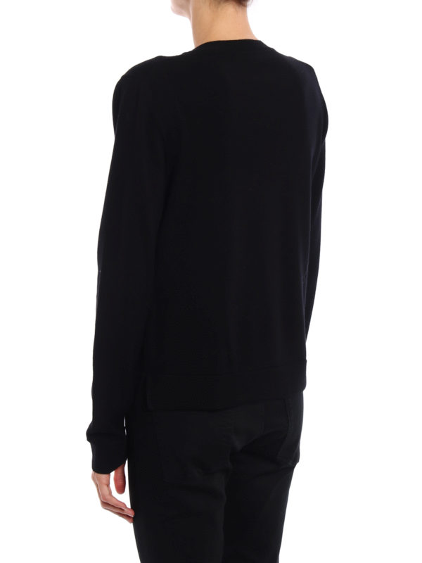 Wool sweater with leather flowers 