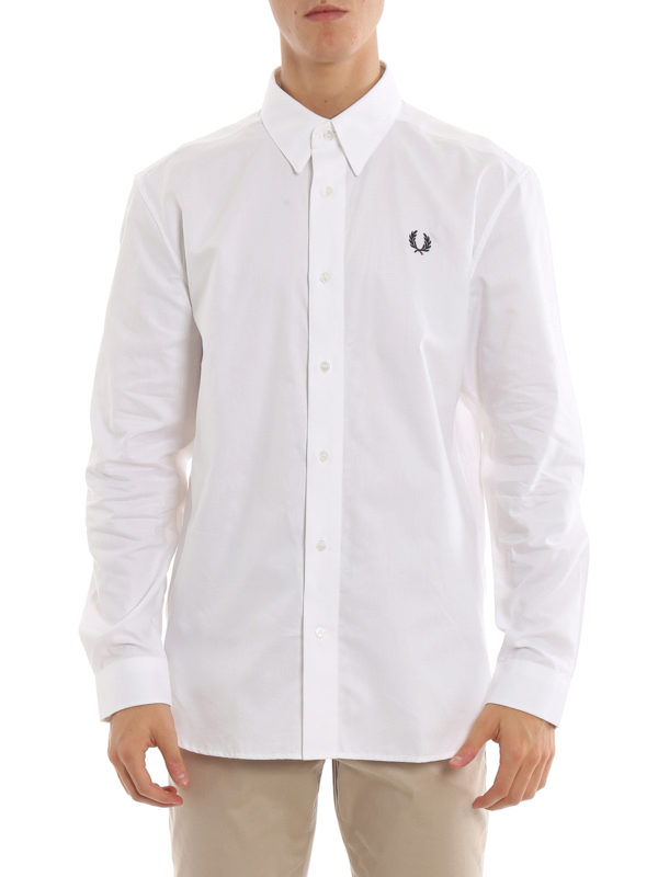 white fred perry sweatshirt