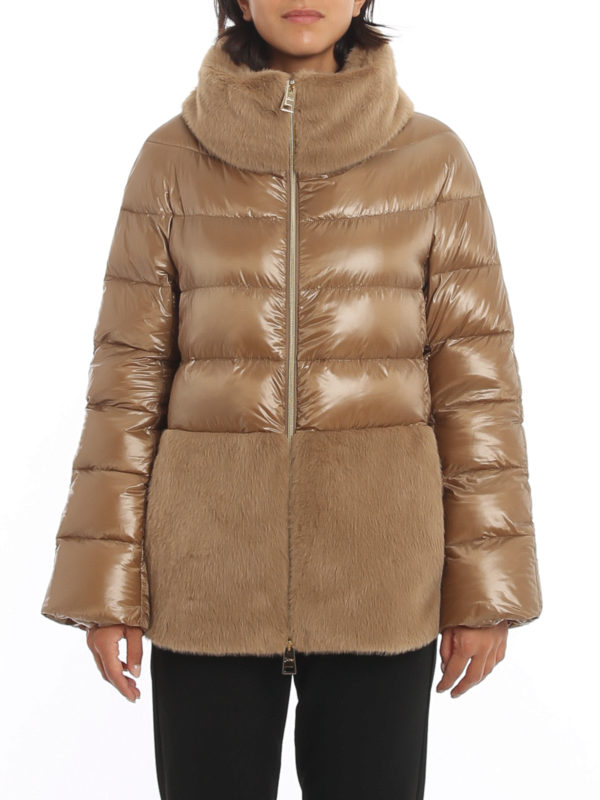 Faux fur detailed puffer jacket