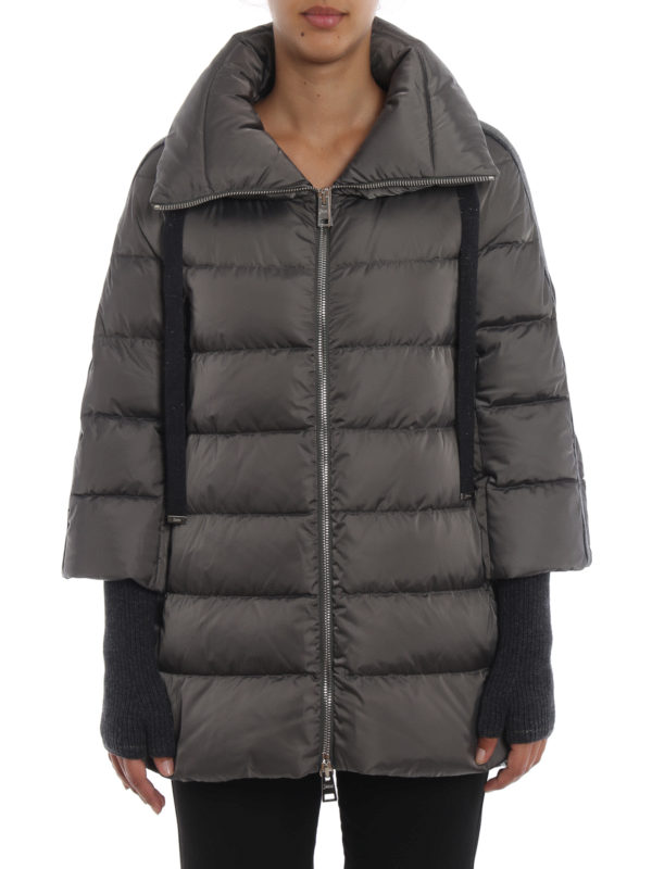 down coat water resistant