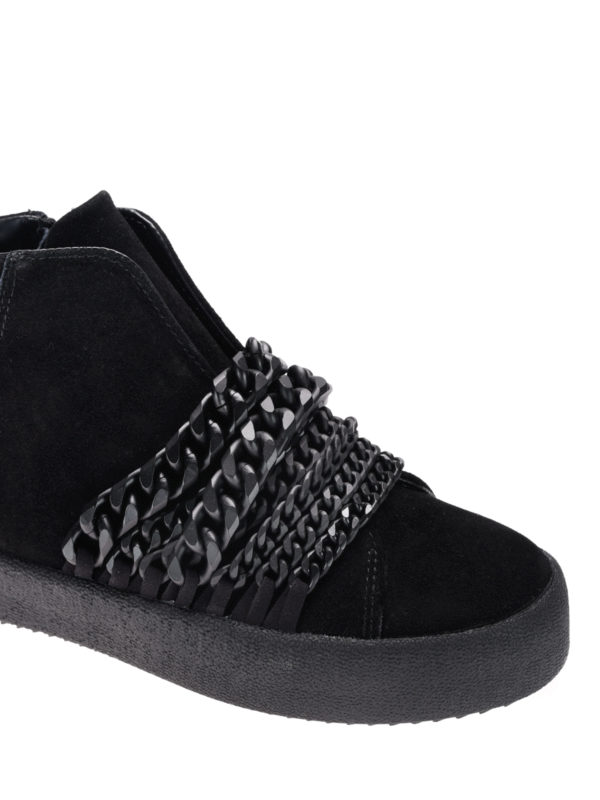 kendall and kylie black sneakers