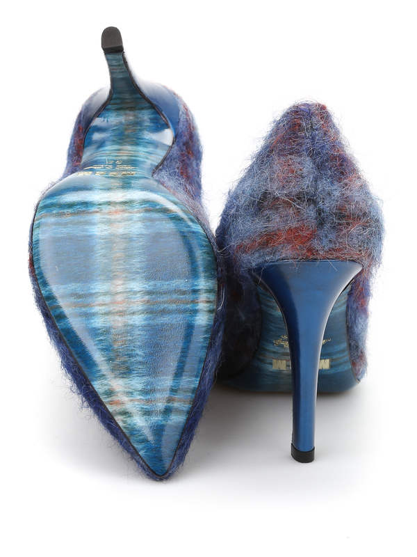 Wooly pointed toe court shoes 