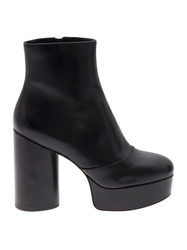 marc jacobs black boots