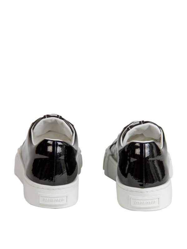 black trainers chunky sole