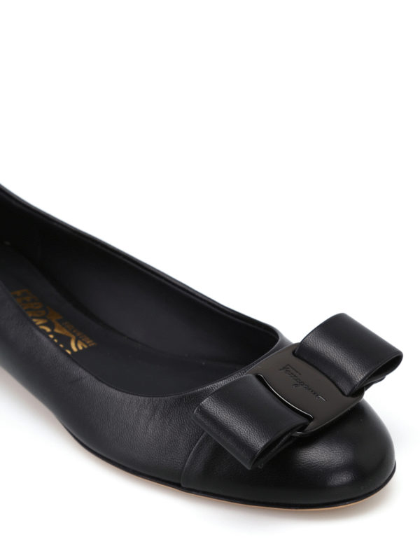 salvatore ferragamo varina leather flat