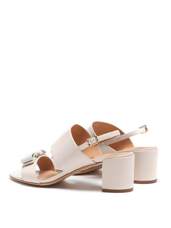 salvatore ferragamo giulia