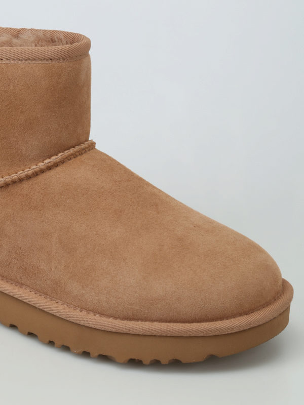 ugg fawn mini