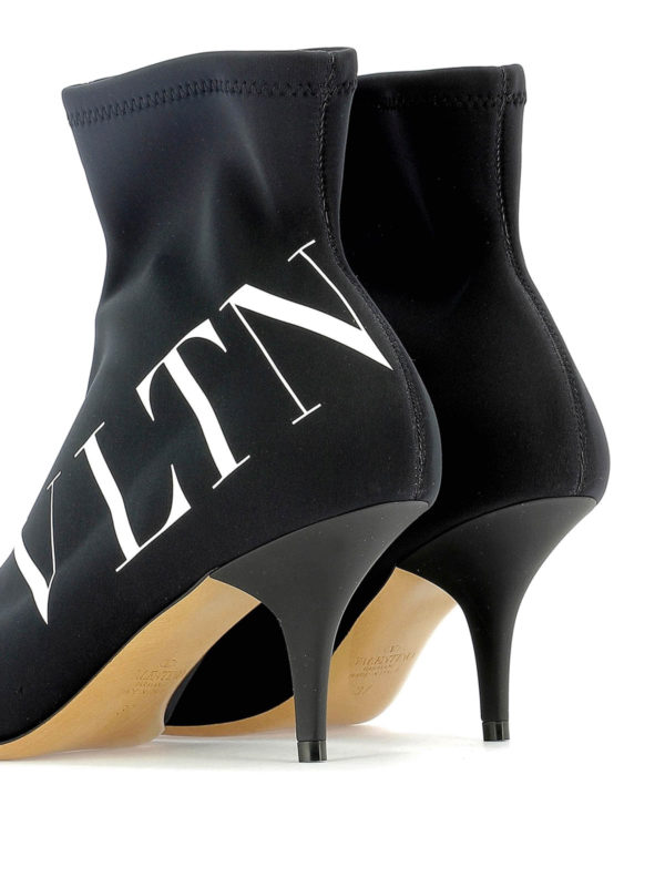 vltn booties