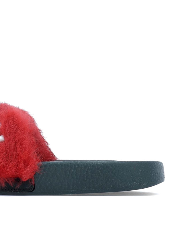 fur red slides