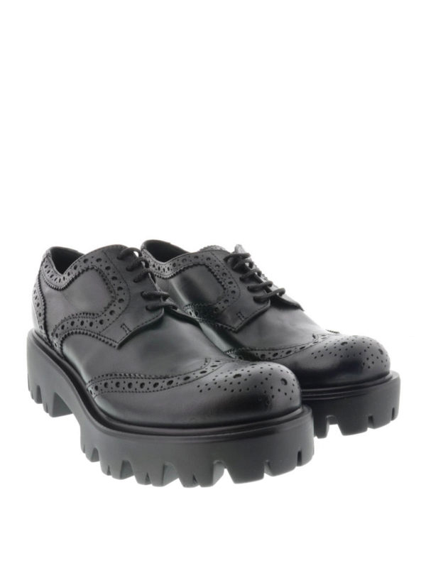 Leather lace-up shoes with brogue 
