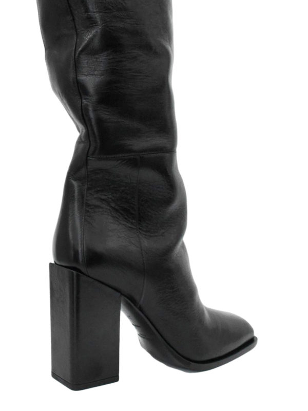 do saint laurent boots run true to size