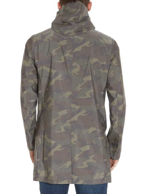 Laminar camouflage raincoat 