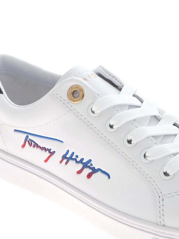 tommy hilfiger essential trainer with text logo in white