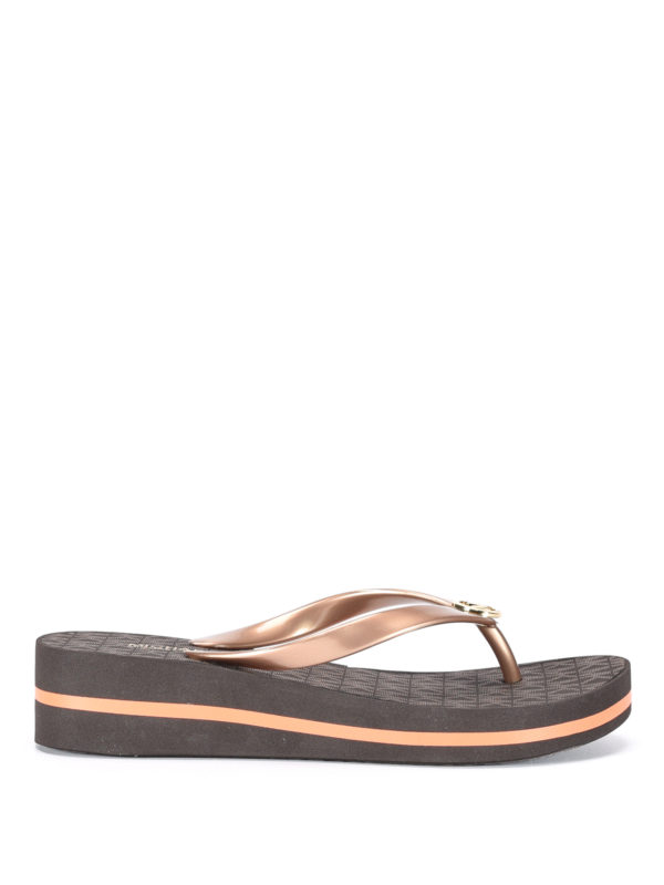 michael kors flip flops bedford