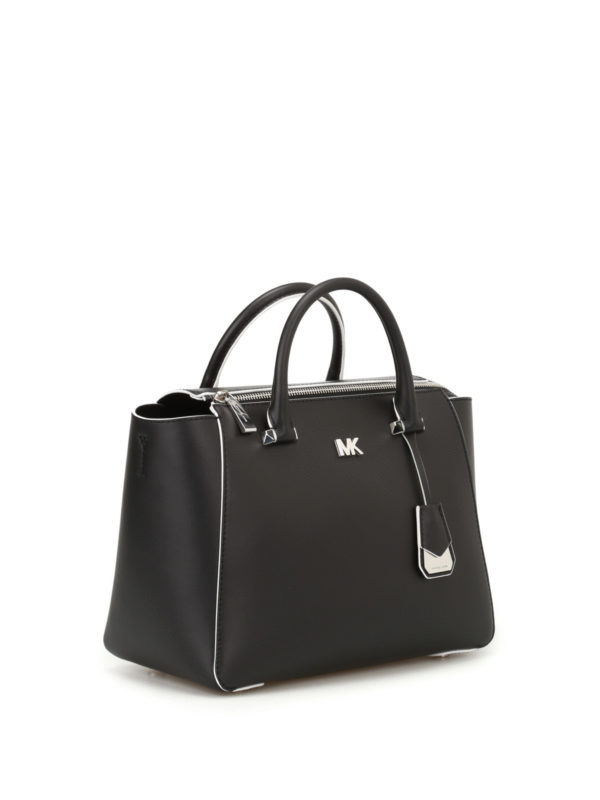 michael kors women's voyager tote