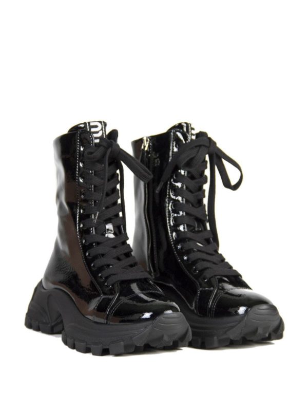 Chunky sole ankle boots in black 