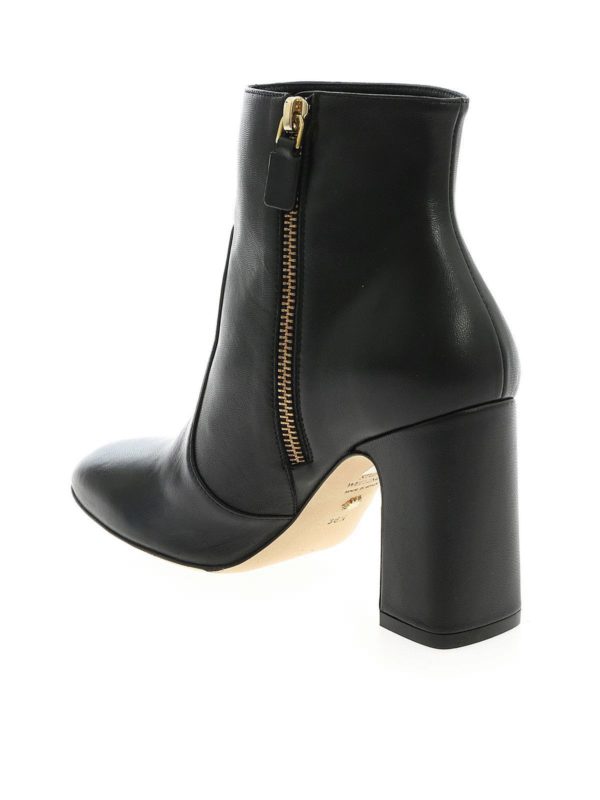 stuart weitzman nell boots