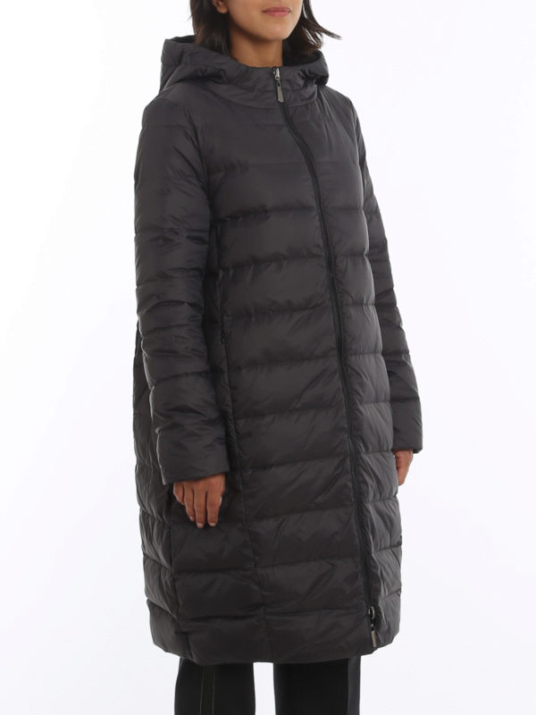 Reversible hooded puffer jacket 