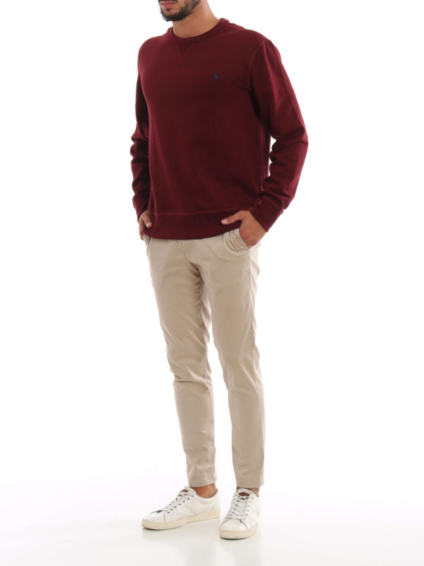 burgundy sweatshirts