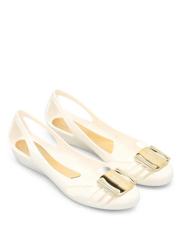 salvatore ferragamo bermuda ballerina shoes