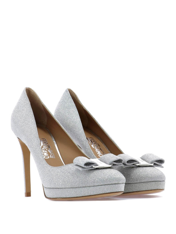 ferragamo glitter pump