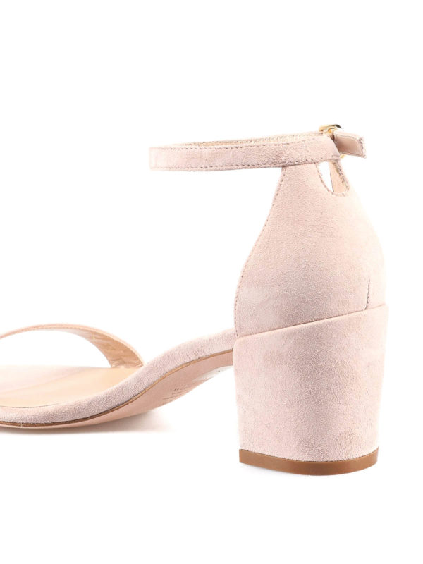 Simple heeled suede sandals 
