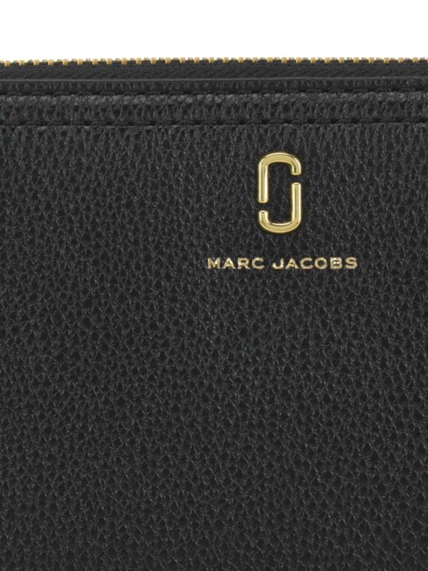 the marc jacobs continental chain wallet