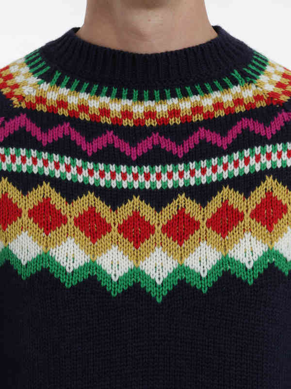 Intarsia round neck sweater 
