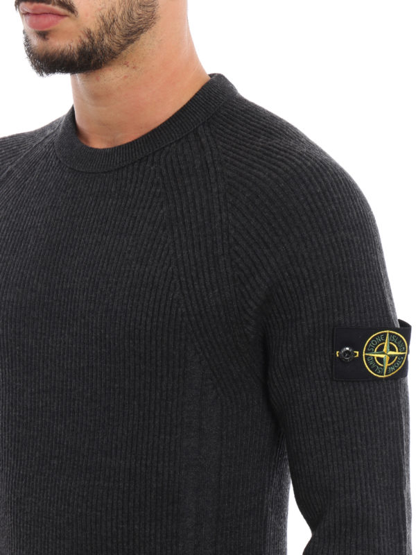 Fisherman's rib knitted wool charcoal 